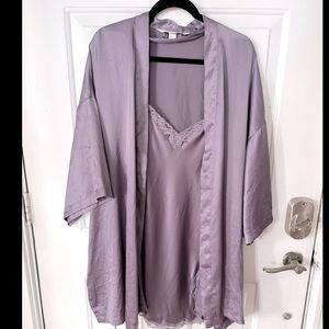 Victoria Secret robe and chemise